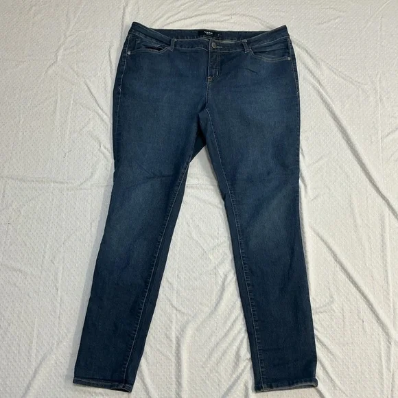 Torrid Dark Blue Skinny Jeans 18T 18 Tall - Picture 1 of 8